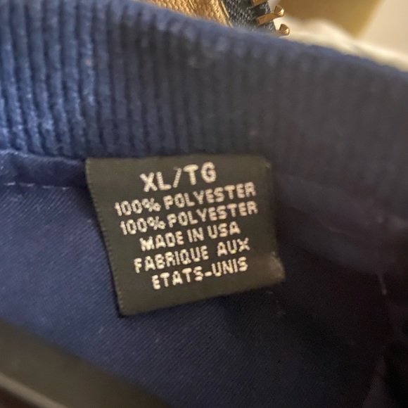 Men’s Guess sweatshirt - Picture 5 of 5